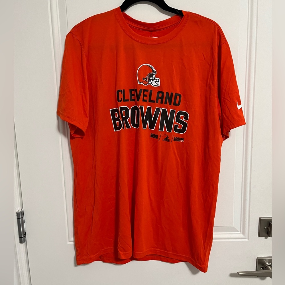 NWT - Nike NFL Cleveland Browns Men’s T Shirt - Size XL